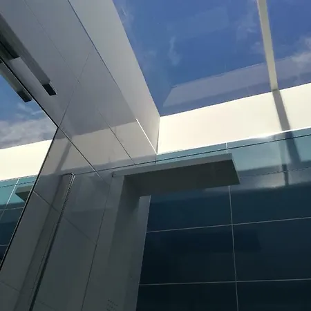 Luxury Townhouse * アデヘ