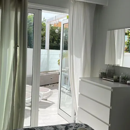 Palm & Sun Family Apartment